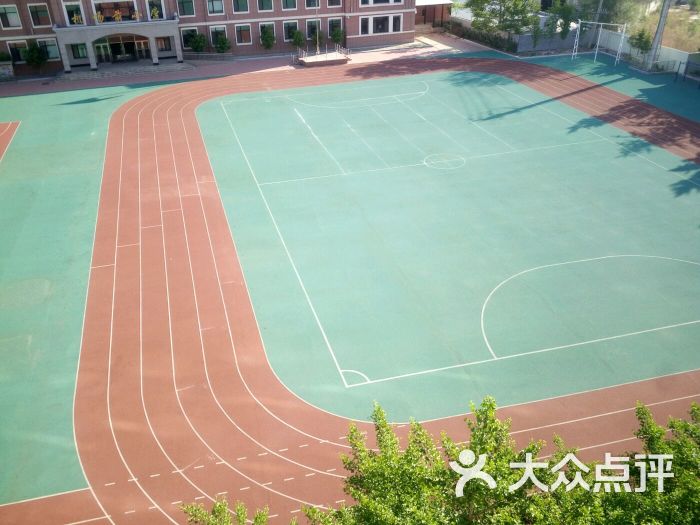 大连市甘井子区机场前小学图片 第4张