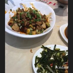 曼谷人均工资_泰国曼谷图片