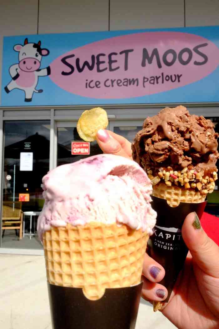 sweet moos ice cream parlour.-"sweet moos ice .