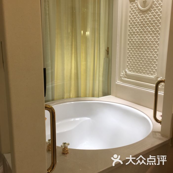 无锡白金汉爵大酒店