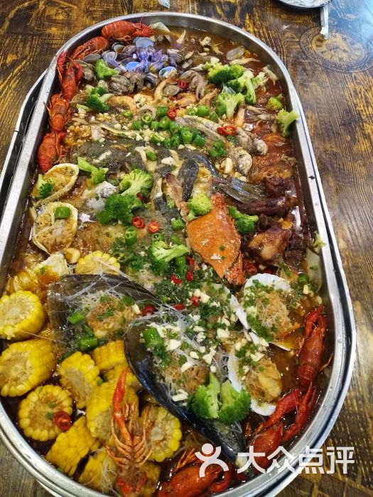 汇峰餐厅夜宵烧烤小龙虾图片 - 第2张