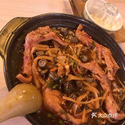 田螺鸭爪爆煲
