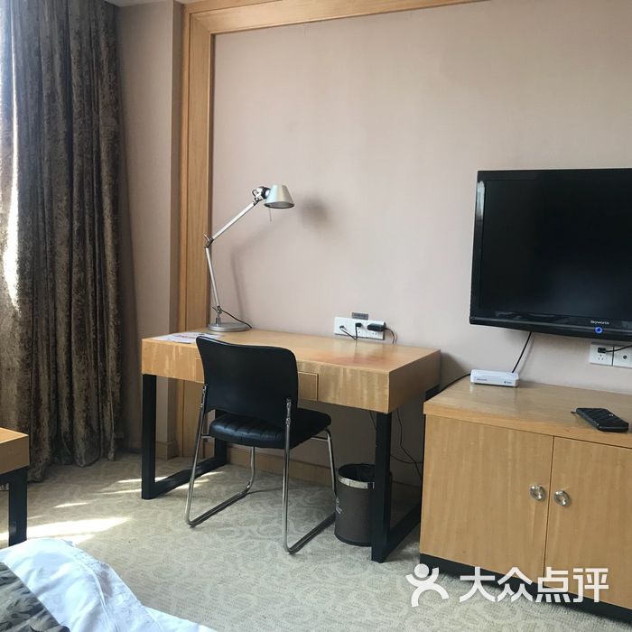 唯客丽晶国际大酒店