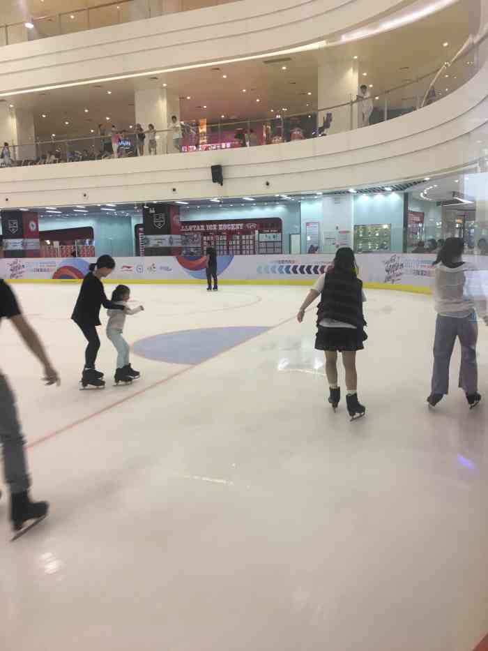 全明星滑冰俱乐部(龙湖天街店)