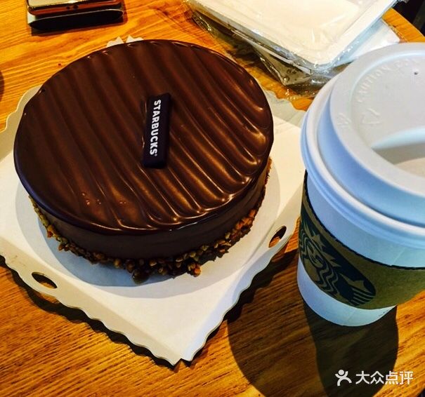 星巴克(21世纪太阳城店)美式巧克力蛋糕图片