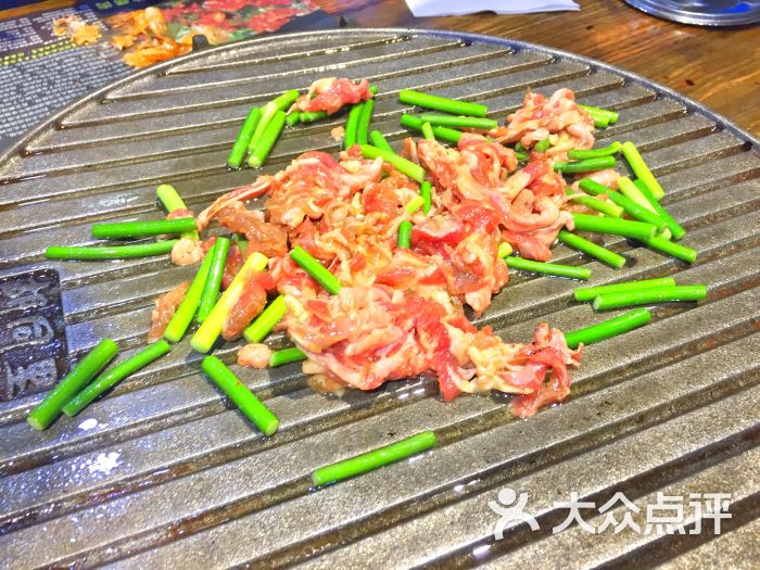 胡同里京味烤肉(珠江路店)蒜苔羊排图片 - 第36张