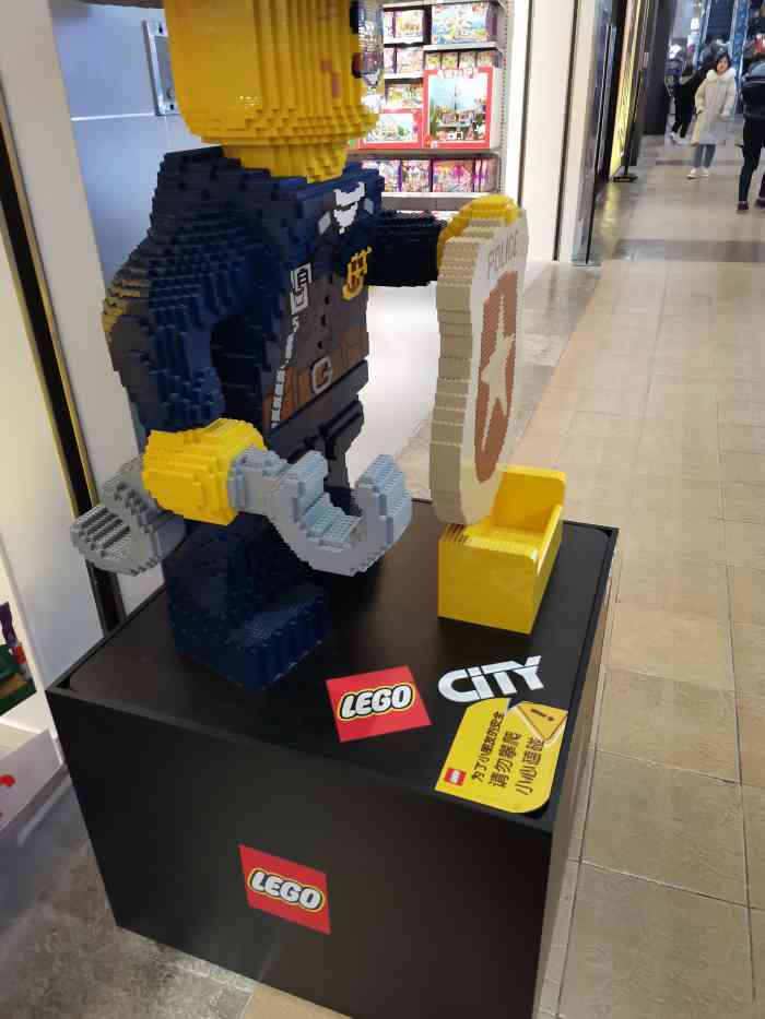 lego(凯德和平广场店"乐高,真的是大人孩子都爱的一种有魔法的玩.