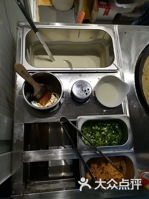 小沫煎饼果子操作台图片 - 第1张