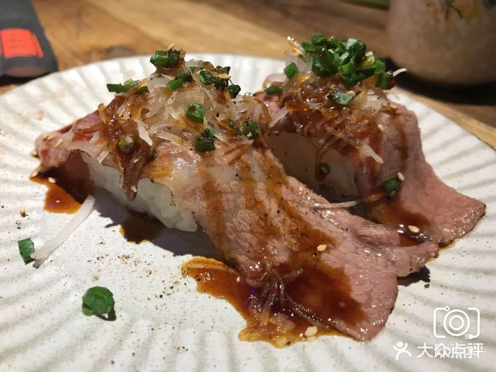 霜降牛肉寿司