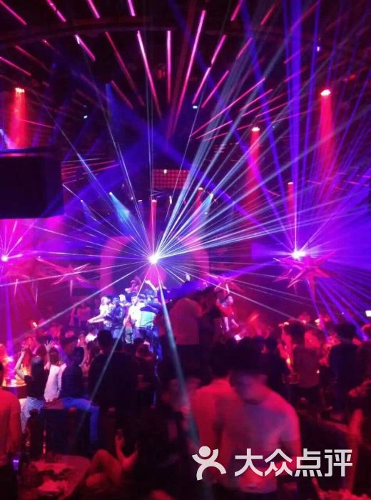 观音桥金源不夜城liv酒吧ktv图片 - 第23张