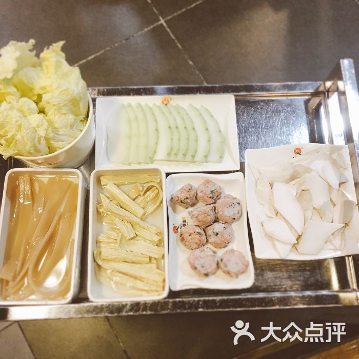 6人套餐火锅配菜