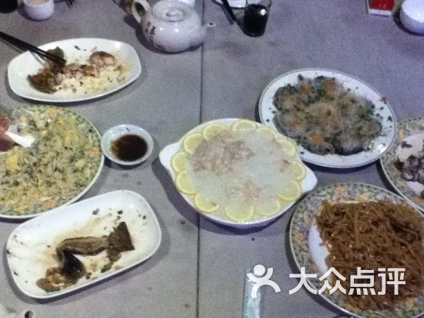 红岩海鲜美食广场_福田海滨广场温泉花园_海滨海鲜美食广场