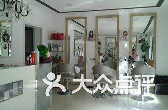 理发店排名_理发店卡通图片(2)