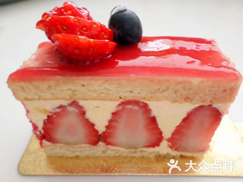 草莓慕斯_糖果天堂法式甜点