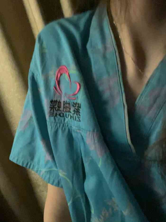 紫蝴蝶足浴(百丈店)-"总体来说一般吧,前台服务还ok的,进入包.