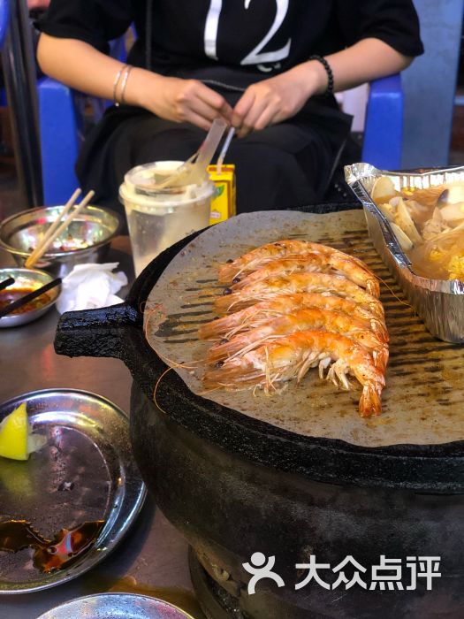 炭鲜生:看完白钟元的街头美食斗士,念念.广州美食