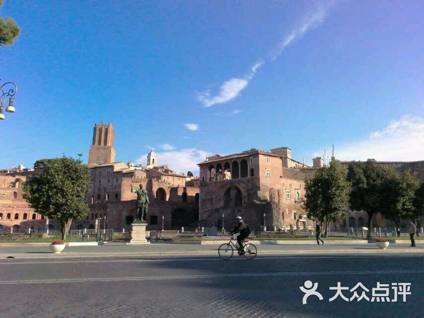 文艺复兴百货rome galleria a. sordi景点图片 - 第1张