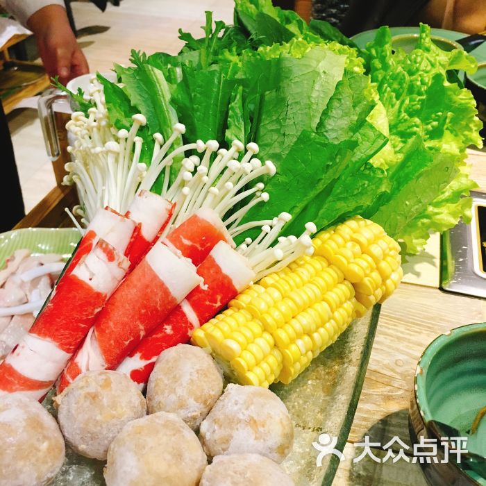 三个椰子海南原生态椰子鸡火锅蔬菜组合图片 - 第2张