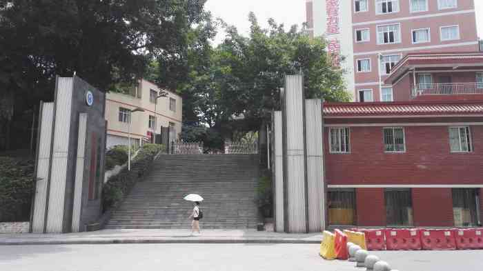 重庆市朝阳中学-"人称"朝高"的朝阳中学在北碚算是了
