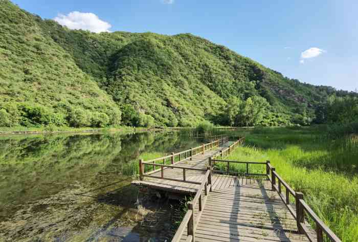 卧龙湾庄园"周末带着家人到京郊看看秋景,怀柔的山区一.