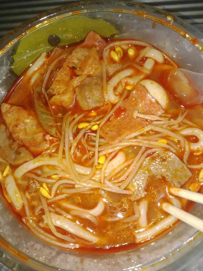 寻香源云南过桥米线(八大山人店)-"米线味道很地道,价格不贵,不错.