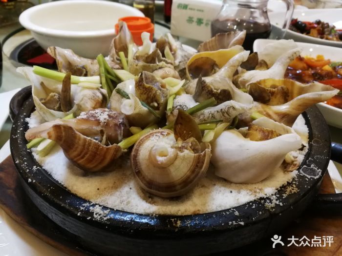 荣昌海鲜饭店盐焗大海螺图片 - 第3张