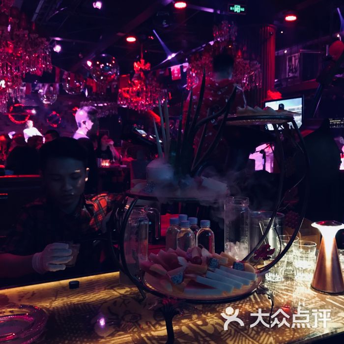 重庆苏荷酒吧(九街店)图片 第2张