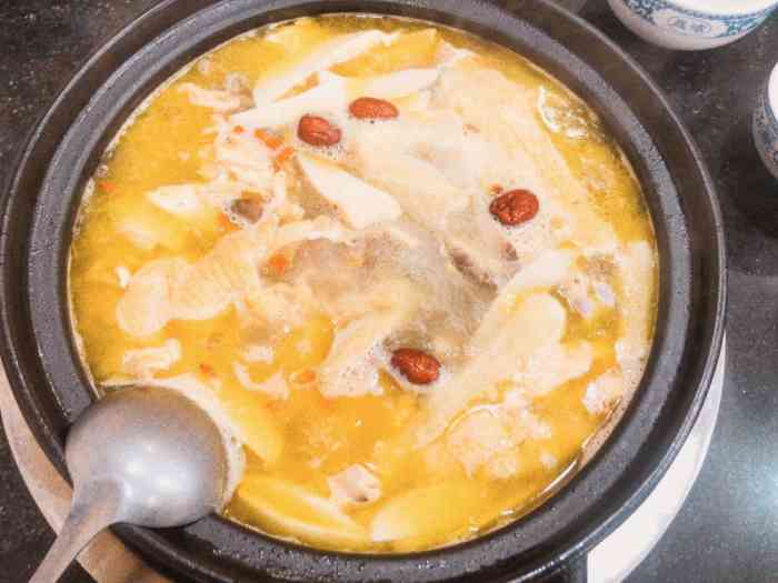 李记云南天麻火腿鸡(安靖店)