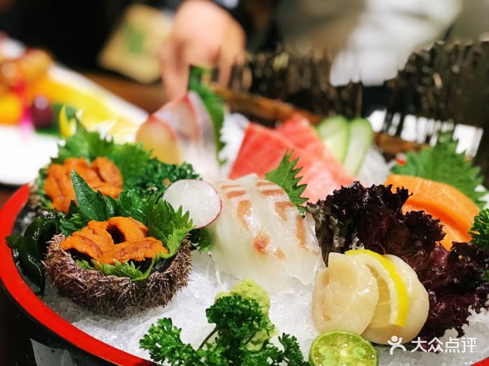 刺身拼盘--刺身の盛り合わせ