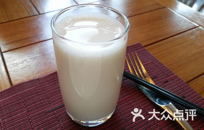 鲜牛奶