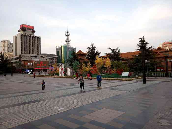 天水中心广场-"天水中心广场位于天水秦州区市中心,还