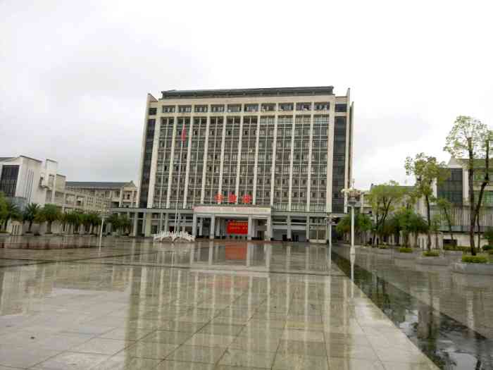 广西科技师范学院(来宾校区)-"第一次来到来宾的学校