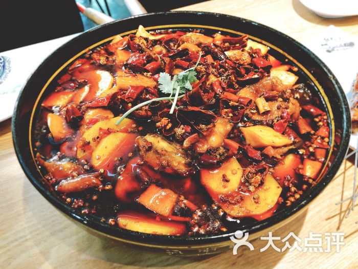 熊孩子:这家店的位置很好找,就在老国展.北京美