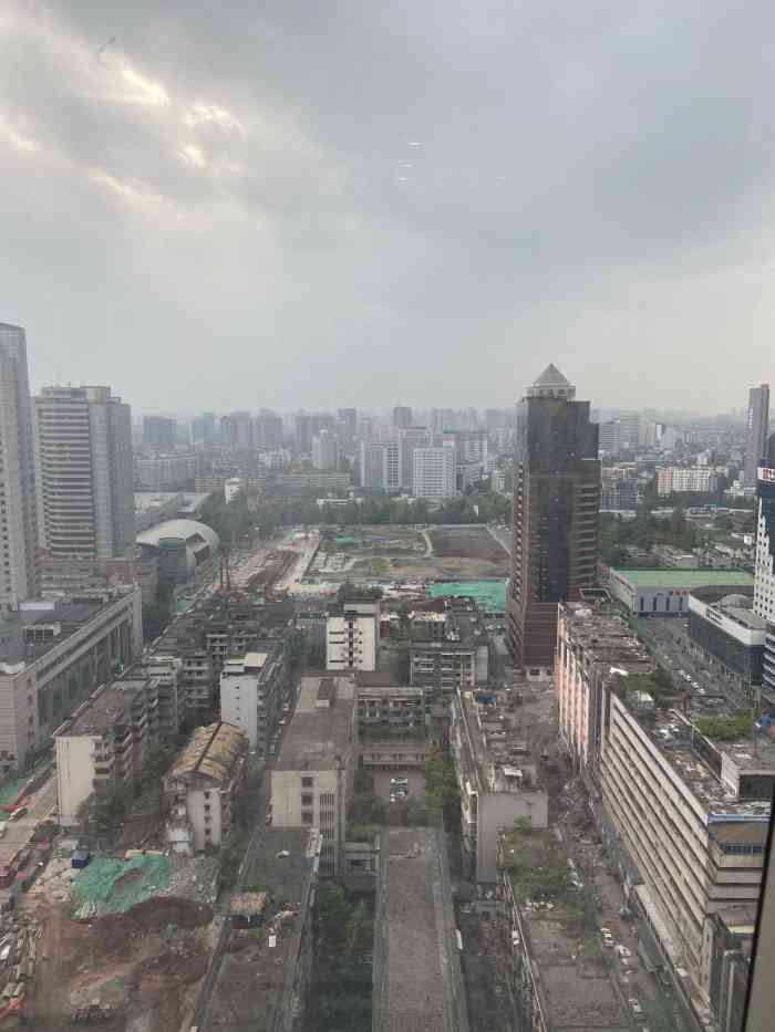 富力广场-"位于成都市顺城大街,毗邻天府广场,背靠市.