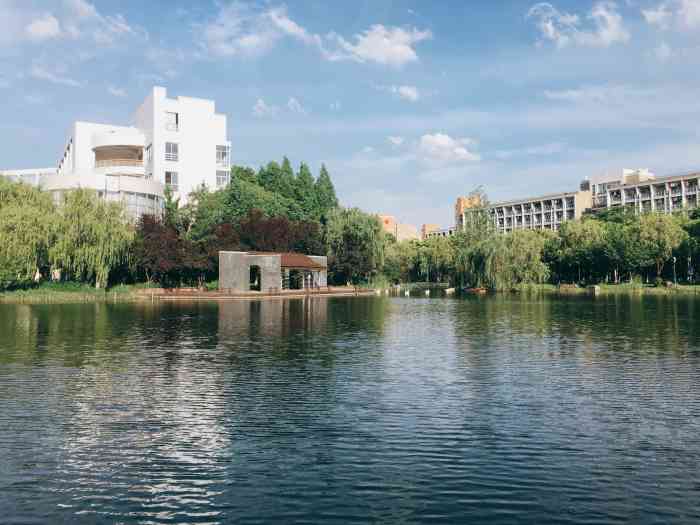 杭州师范大学(下沙校区"本来应该是叫杭州师范大学下沙校区,现在完.