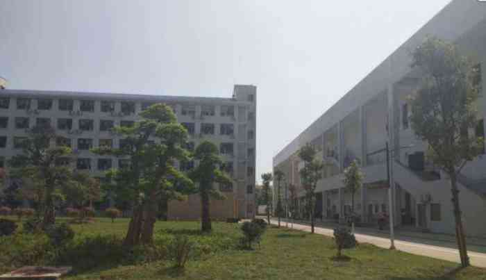 衡阳师范学院一食堂-"之前一直都是在这个食堂吃的,是
