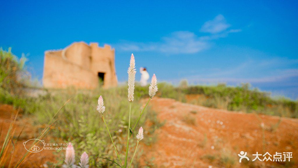 就是几堆红土!不值得去!门票还贵!各位看.-红