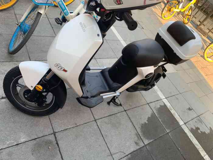 soco速珂雅迪电动车旗舰店(虹古路店)