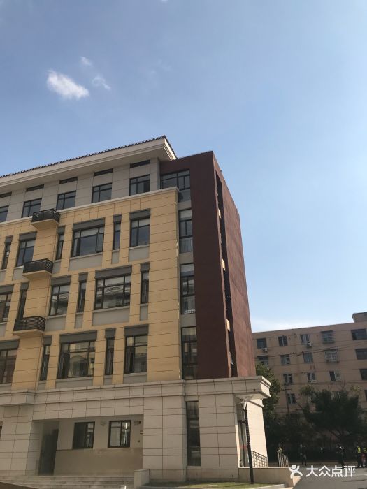 广育小学图片