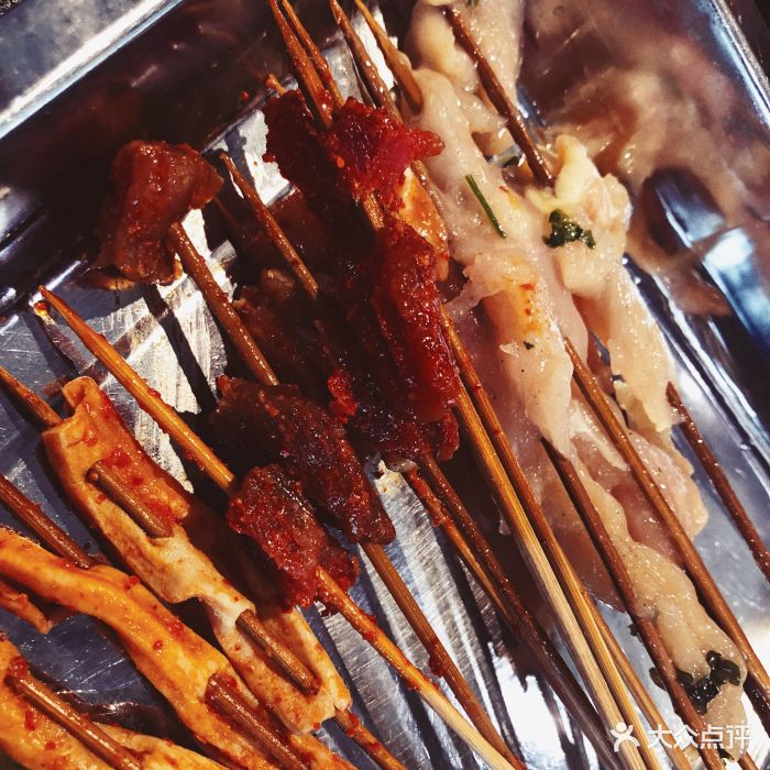 胡同串子串串香火锅(槐房万达店)