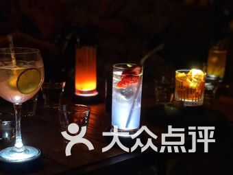 酒网排名_酒吧酒图片