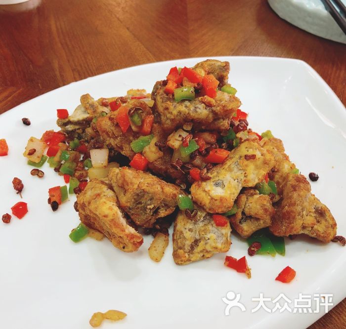 柒味创意餐厅避风塘排骨图片 - 第1张
