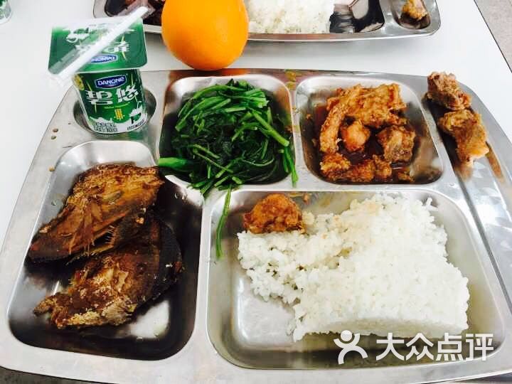 上海中学食堂