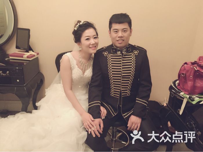 八月照相馆:非常感谢摄影师李静轩化妆师王璐