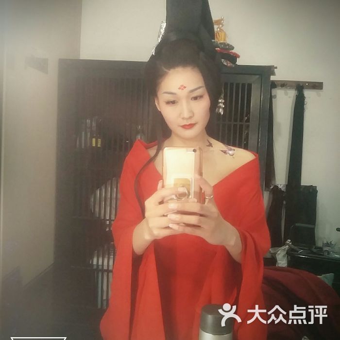盘子女人坊古装写真摄影