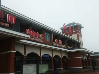 江陵服务区-停车场