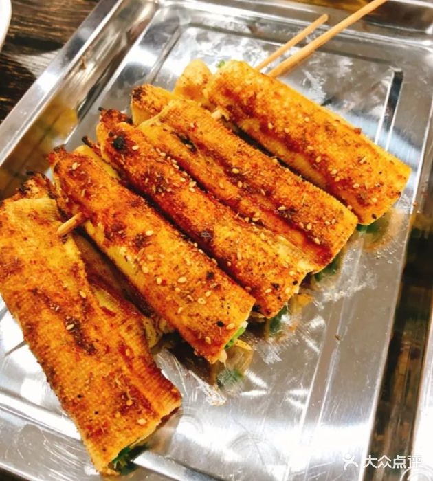 乾元祥裕海鲜烧烤-烤豆皮卷-菜-烤豆皮卷图片-天津美食-大众点评网