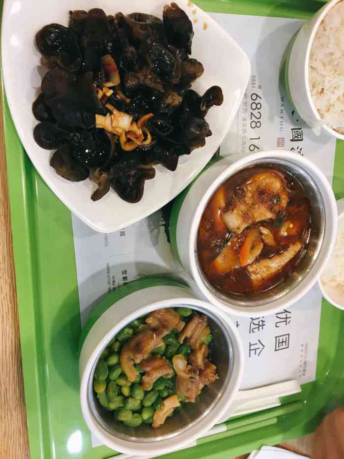 老乡鸡(海恒社区店)-"菜好吃,环境有很好,主要上餐速度快.