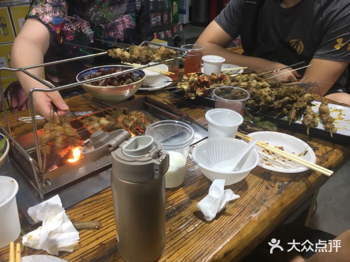 绿地三只羊烧烤(民祥园路店)图片