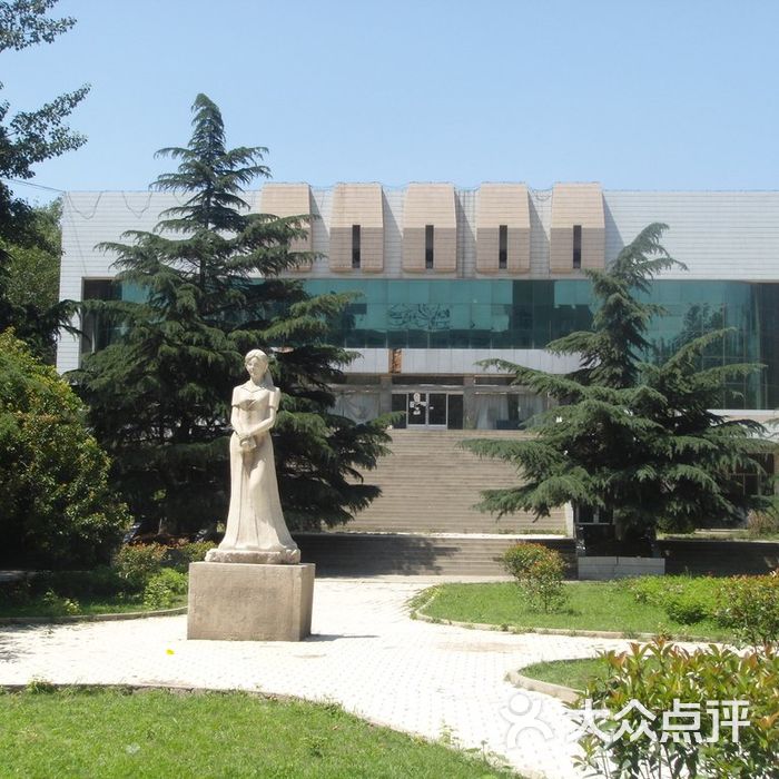 济南大学青春广场,体育馆图片-北京大学-大众点评网